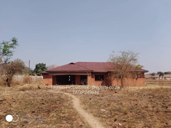 House forsale Charlotte Brooke harare 