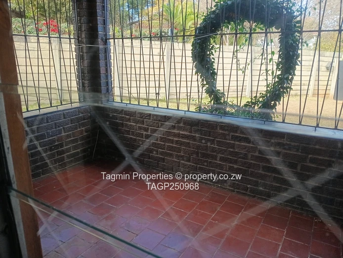 Modern 2-Bed fla for Rent in Sentosa Heights Complex (Roy road)