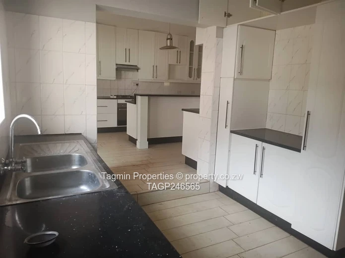 Luxurious 4 Bedroomed Home To Let (Sole Mandate)