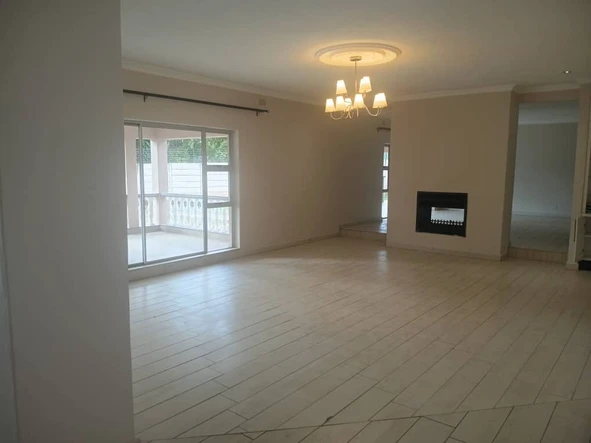 6 Bedroom House