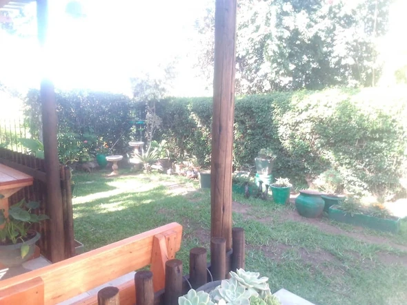 2 Bedroom Flat & Apartment